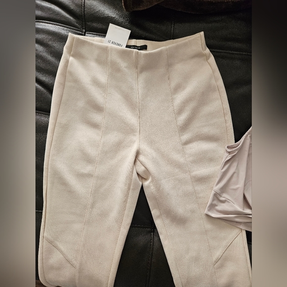 H&M Set - Picture 6 of 7